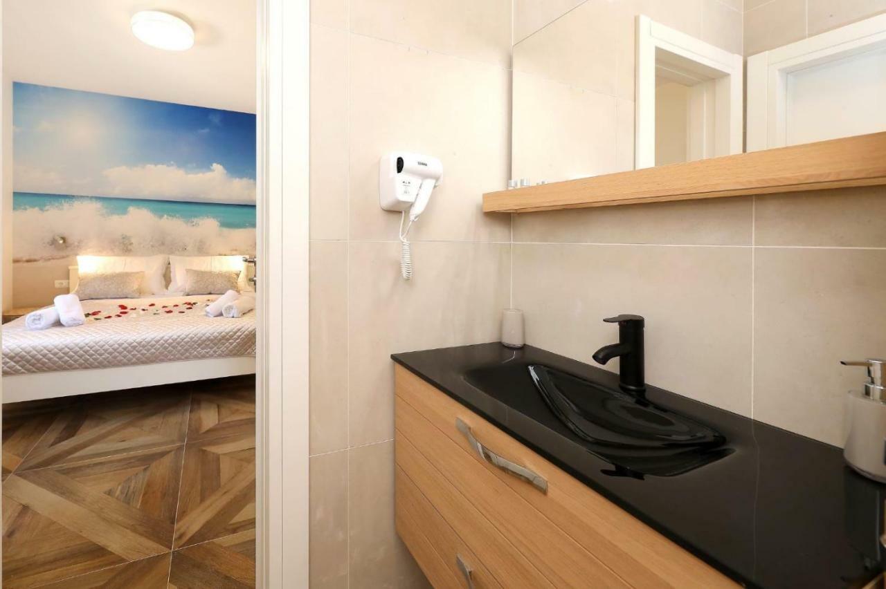Redstone Luxury Apartments سفيتا نيدلجا المظهر الخارجي الصورة